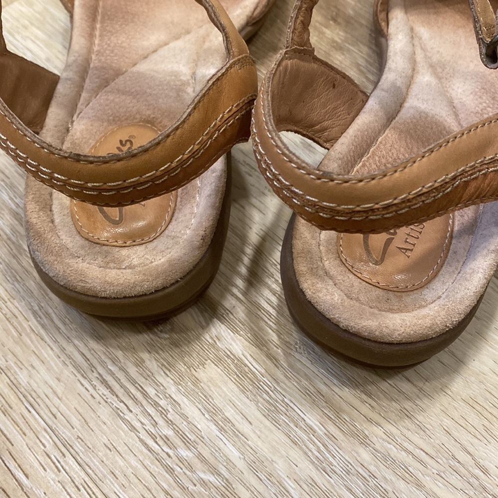 CLARKS LEATHER SANDALS - Picture 3 of 5